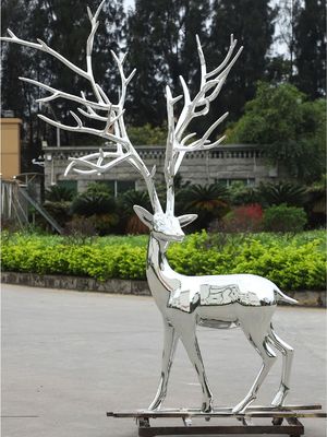 Hotel Decor Heren Roestvrij staal Spiegelsculptuur Tuin Scenic Courtyard Park