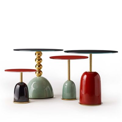 Glasvezel geverfde basis hotel koffietafel ronde metalen hoek bank zijtafel